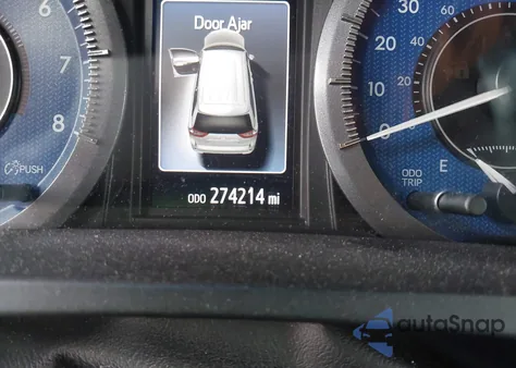 2015 Toyota Sienna Xle 8 Passenger z USA, uszkodzony, nr VIN 5TDYK3DC2FS582546